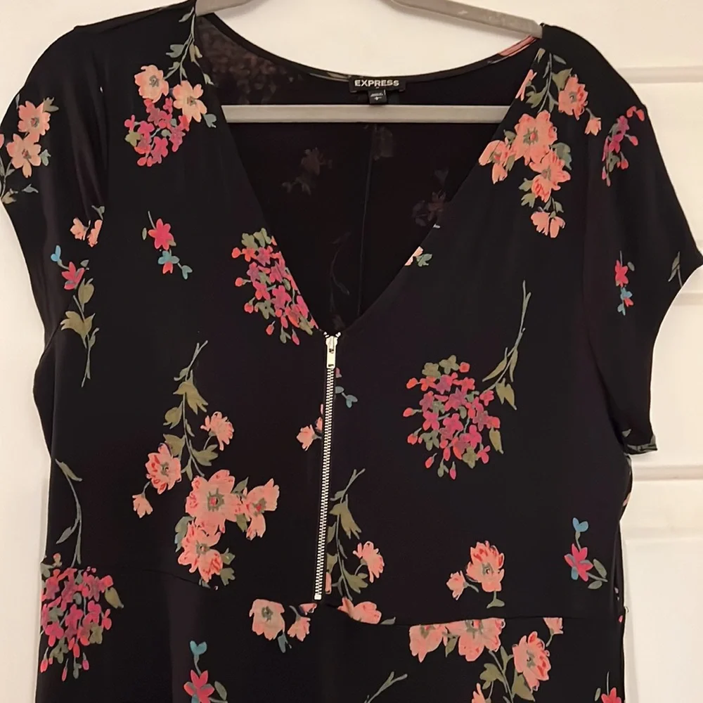 Spring Mini - Picture 2 of 6